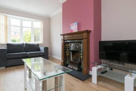 Solihull/Nec/Airport 3 Bedroom Semi-Detached House Birmingham Exterior photo